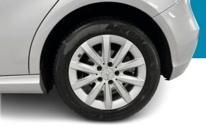 Mercedes-Benz A esikatselu 13