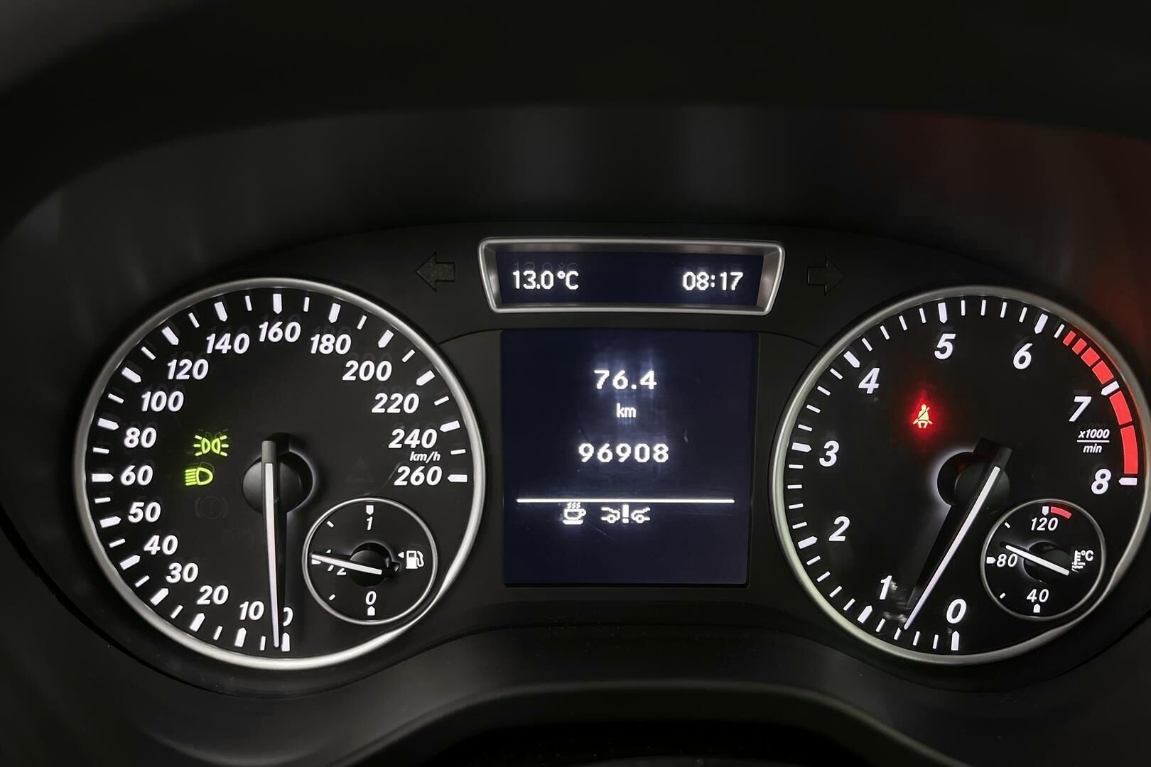 Mercedes-Benz A iso kuva 14