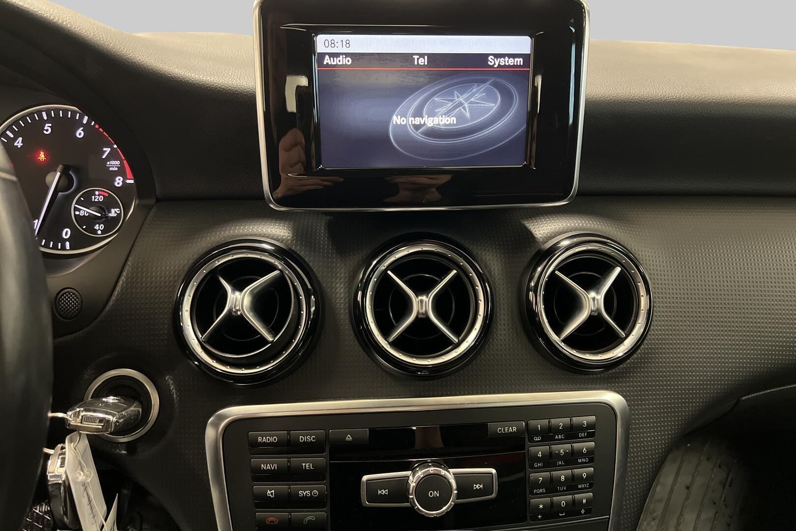 Mercedes-Benz A iso kuva 15