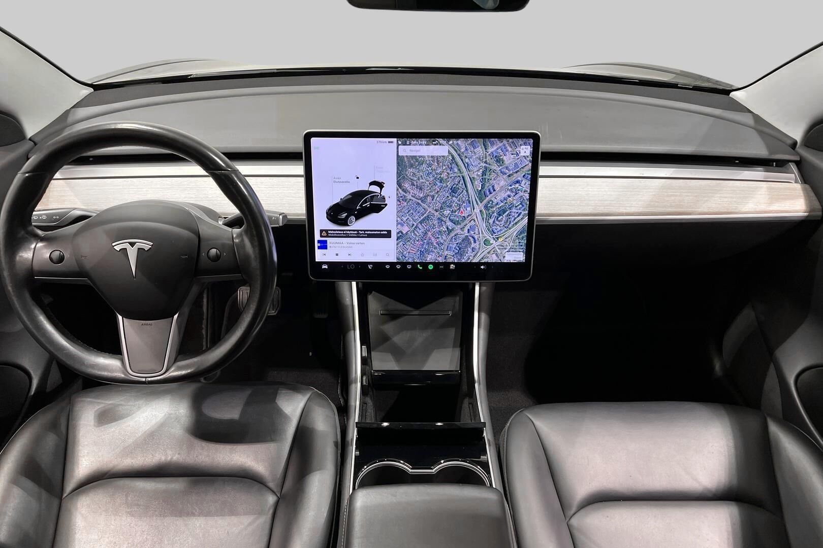 Tesla Model 3 iso kuva 12