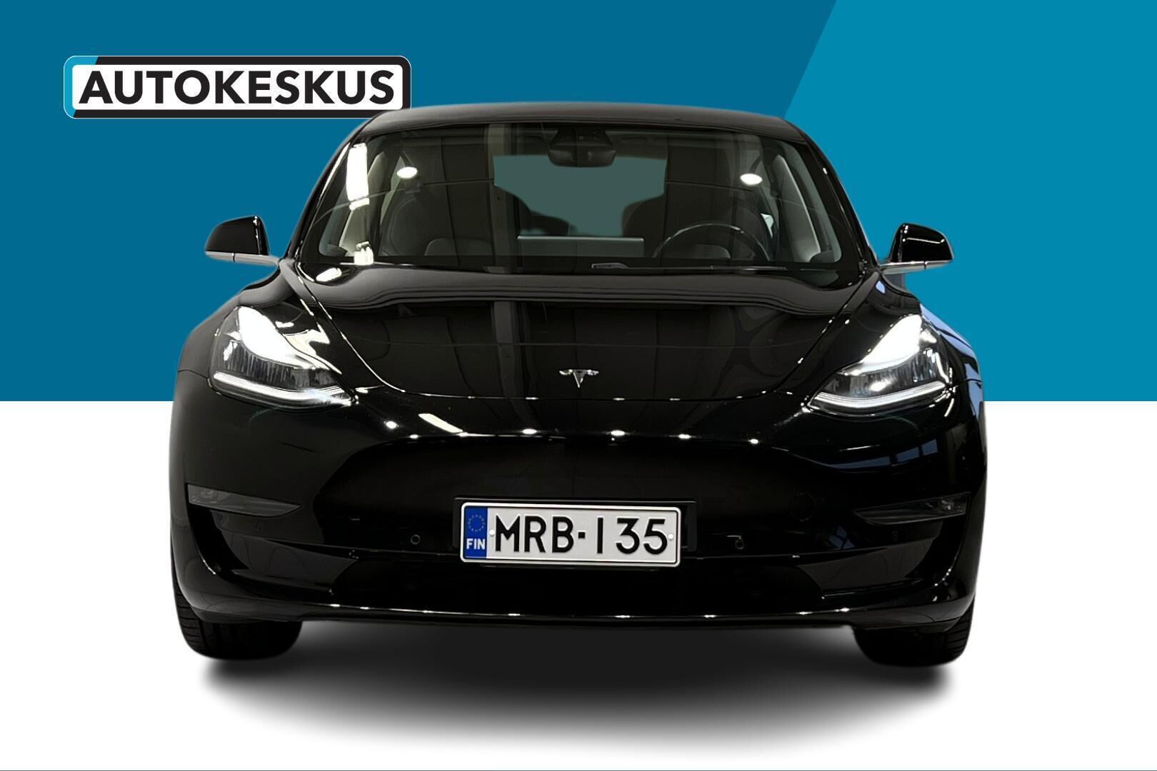 Tesla Model 3 iso kuva 3