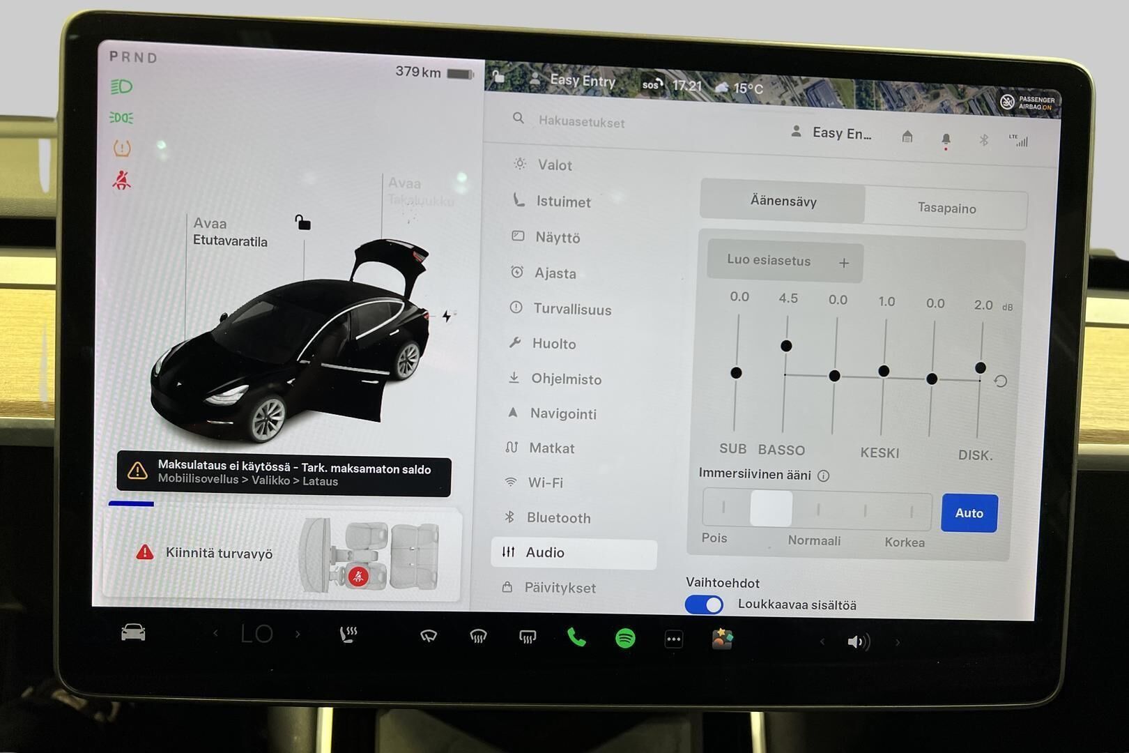 Tesla Model 3 iso kuva 20