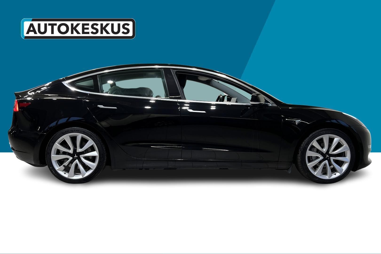 Tesla Model 3 iso kuva 5