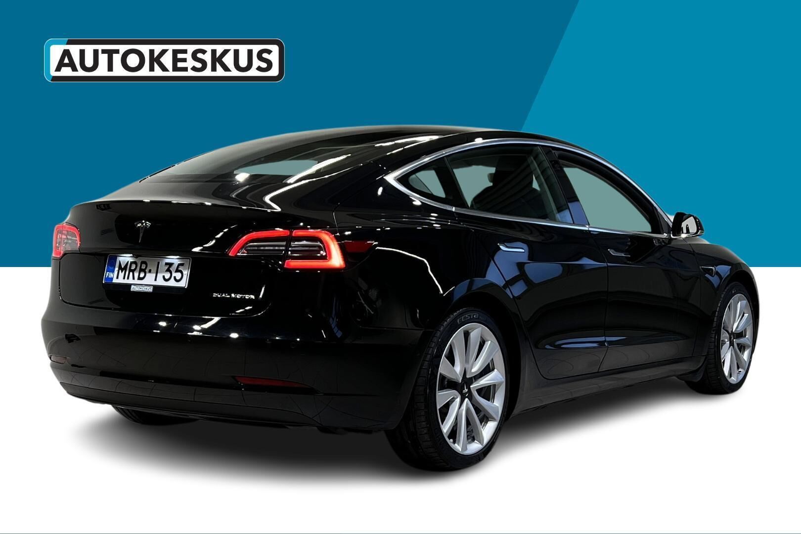 Tesla Model 3 iso kuva 6