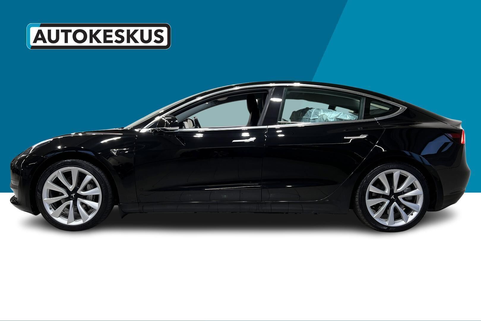 Tesla Model 3 iso kuva 9