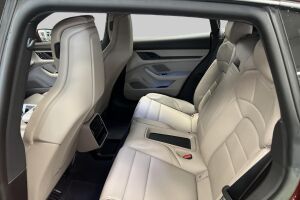 Porsche Taycan esikatselu 5