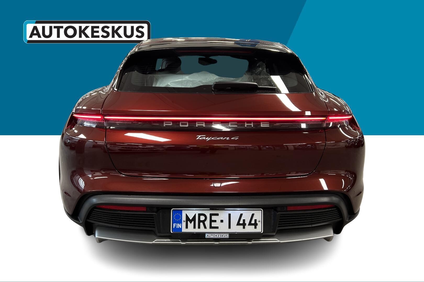 Porsche Taycan iso kuva 17