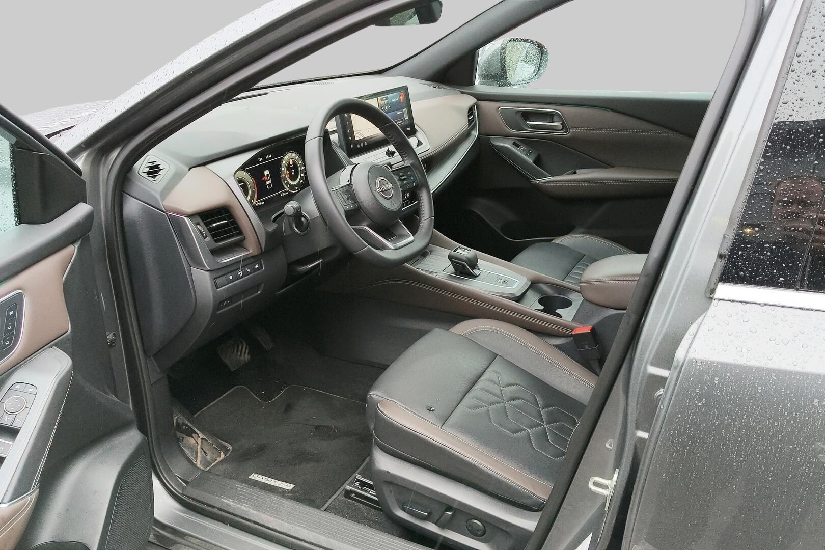 Nissan Qashqai iso kuva 1