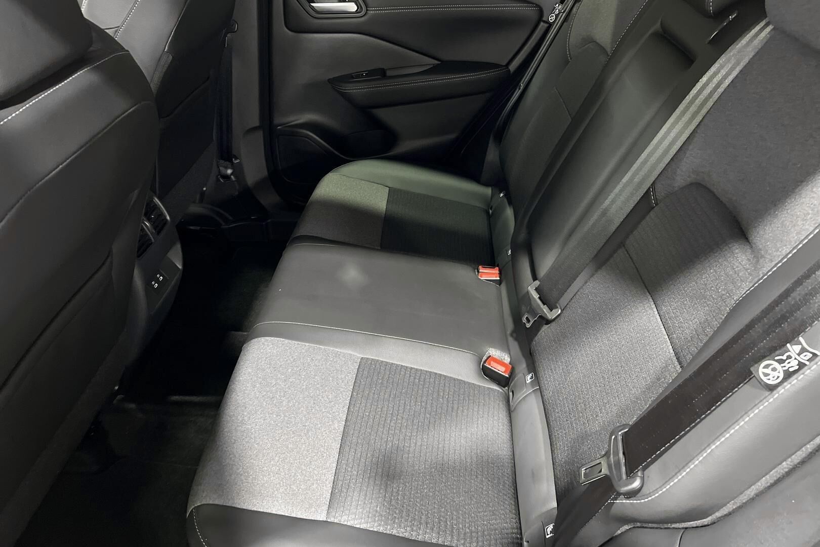 Nissan Qashqai iso kuva 8