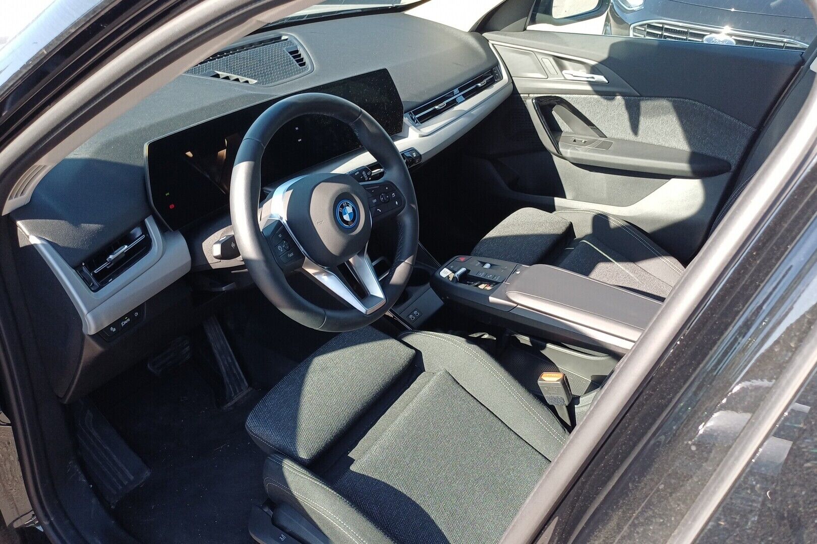 BMW X1 iso kuva 1
