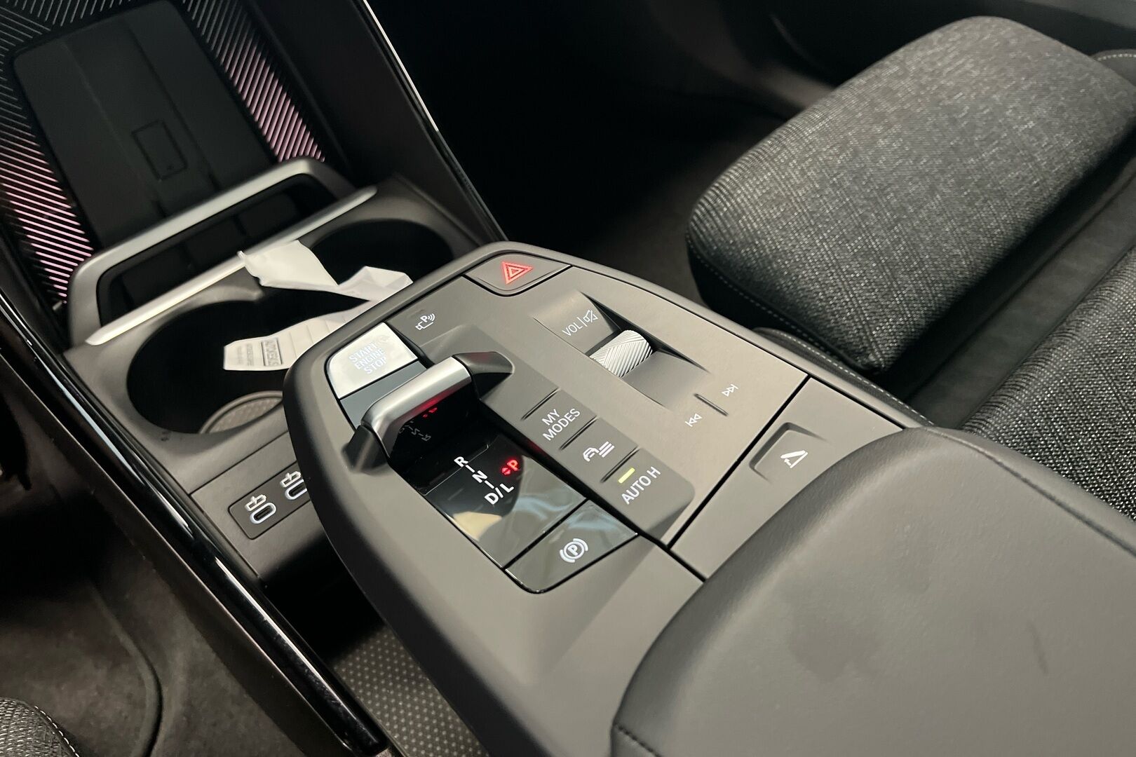 BMW X1 iso kuva 14