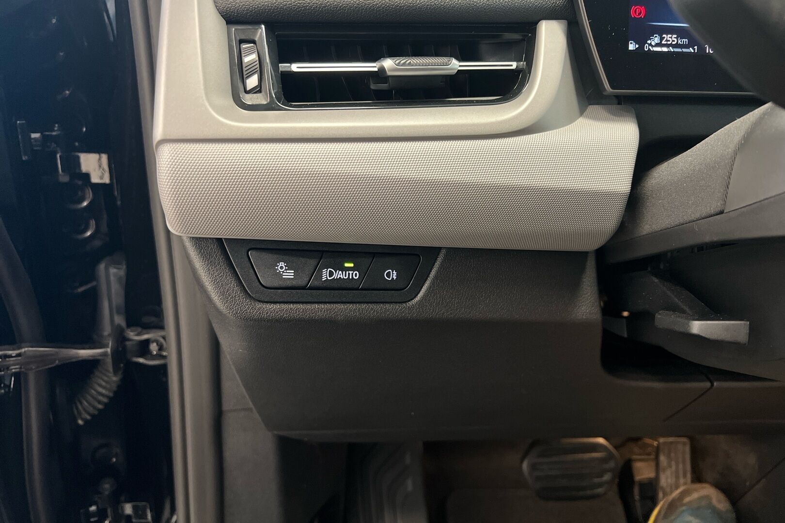 BMW X1 iso kuva 18