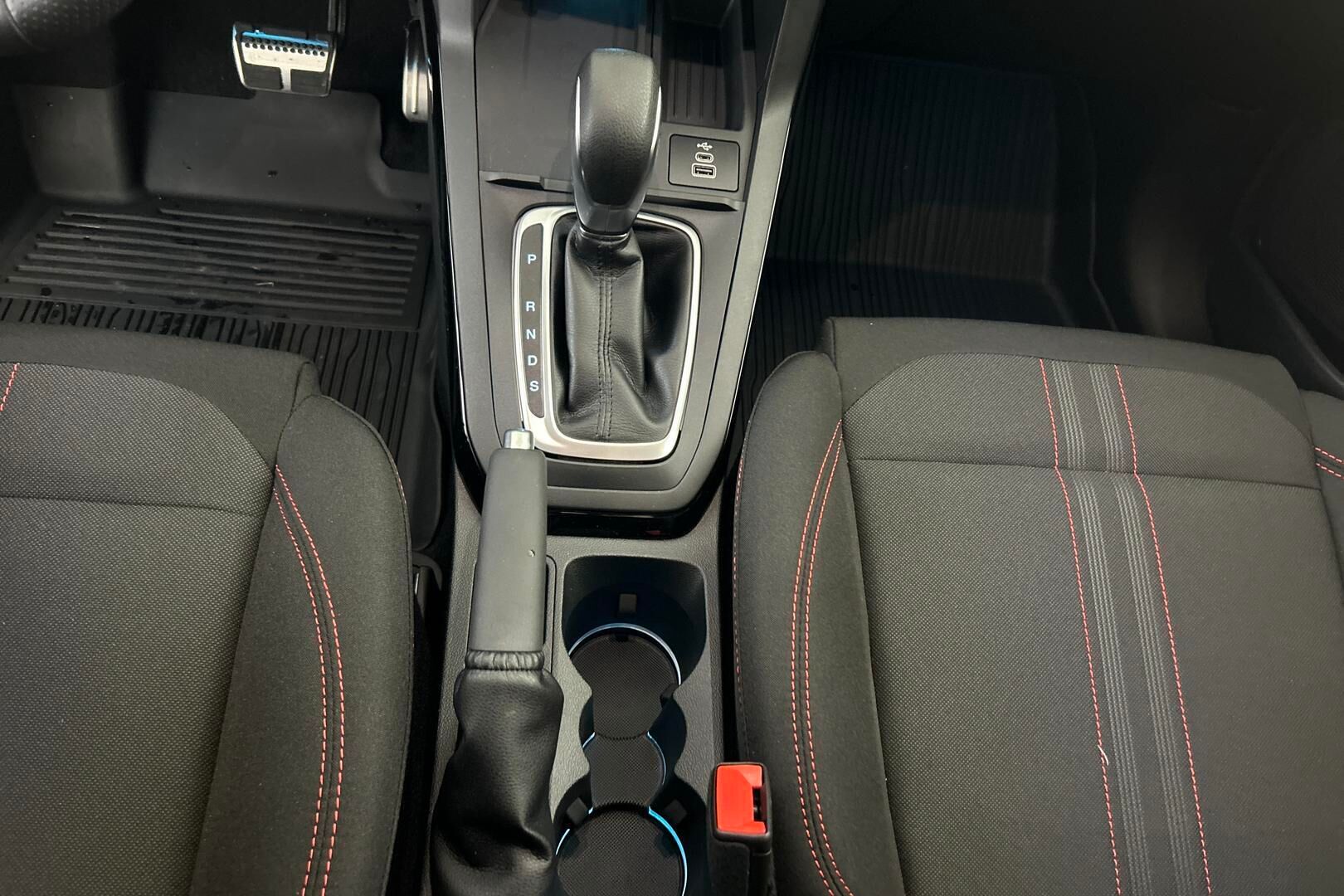 Ford Puma iso kuva 21