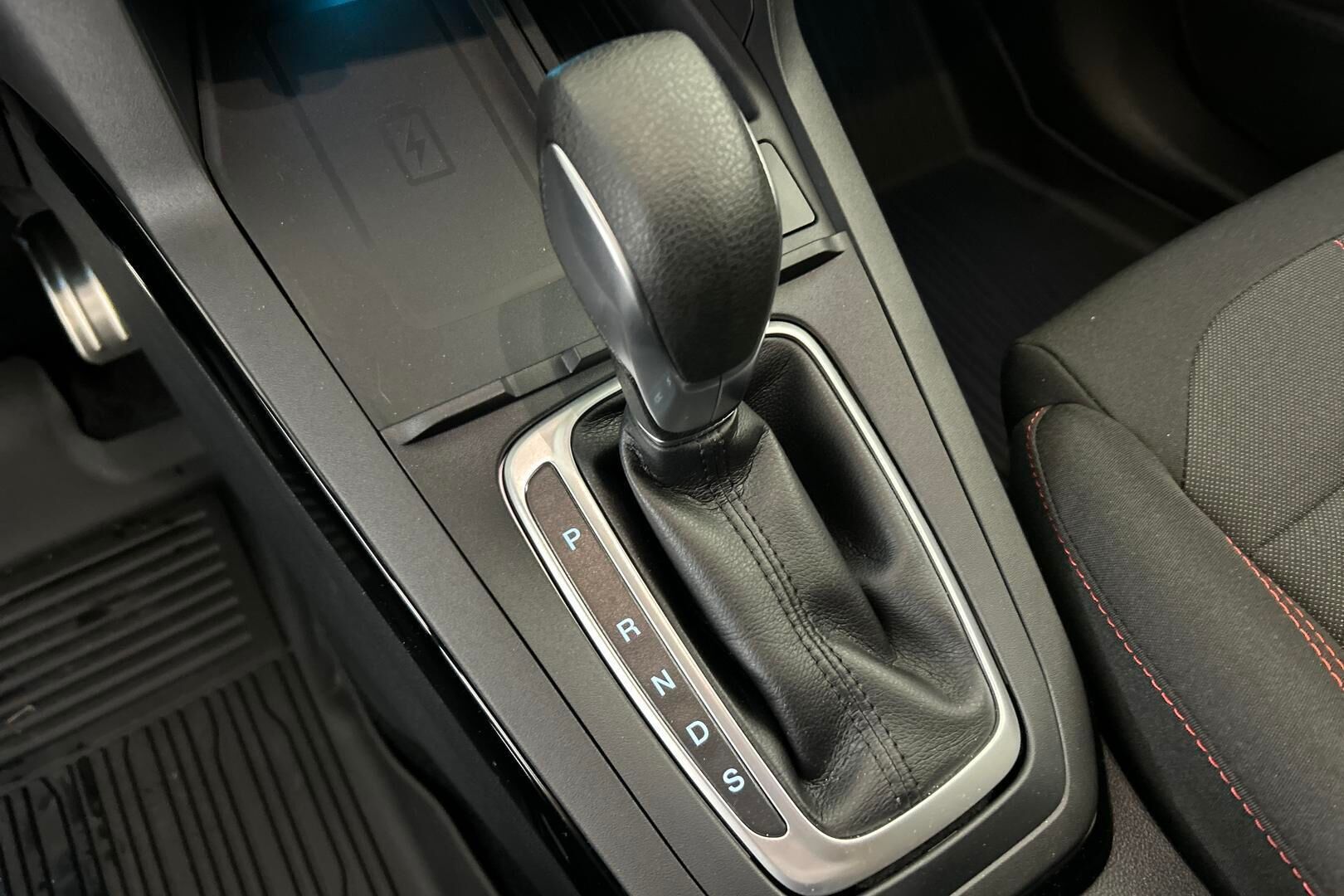 Ford Puma iso kuva 22