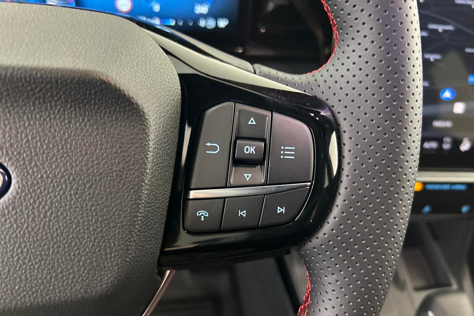 Ford Puma iso kuva 24