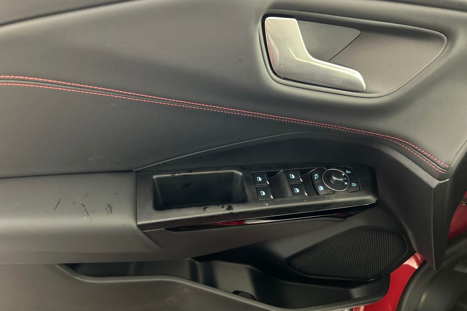 Ford Puma iso kuva 28