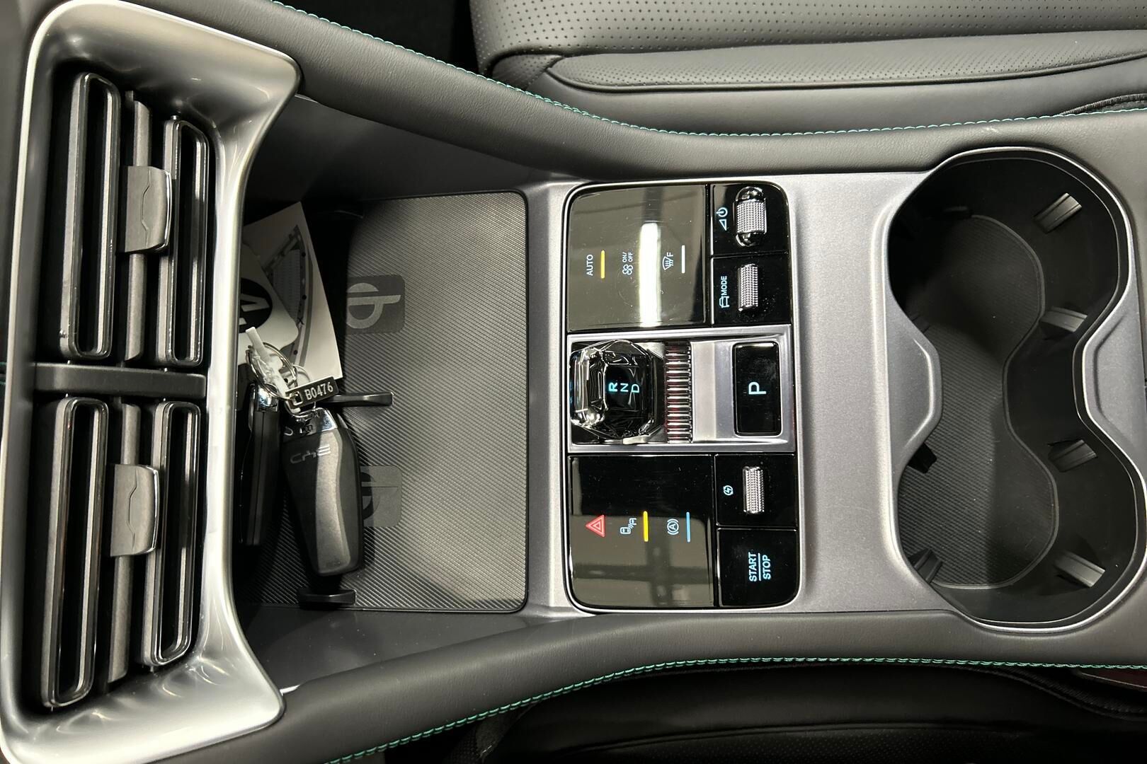 BYD Seal U iso kuva 16