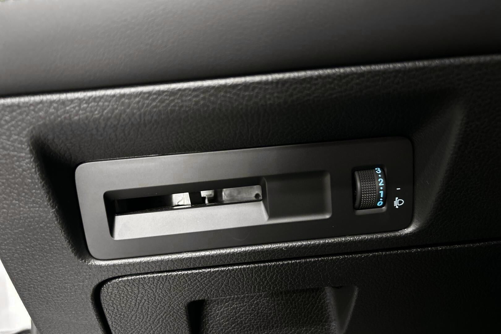 BYD Seal U iso kuva 19