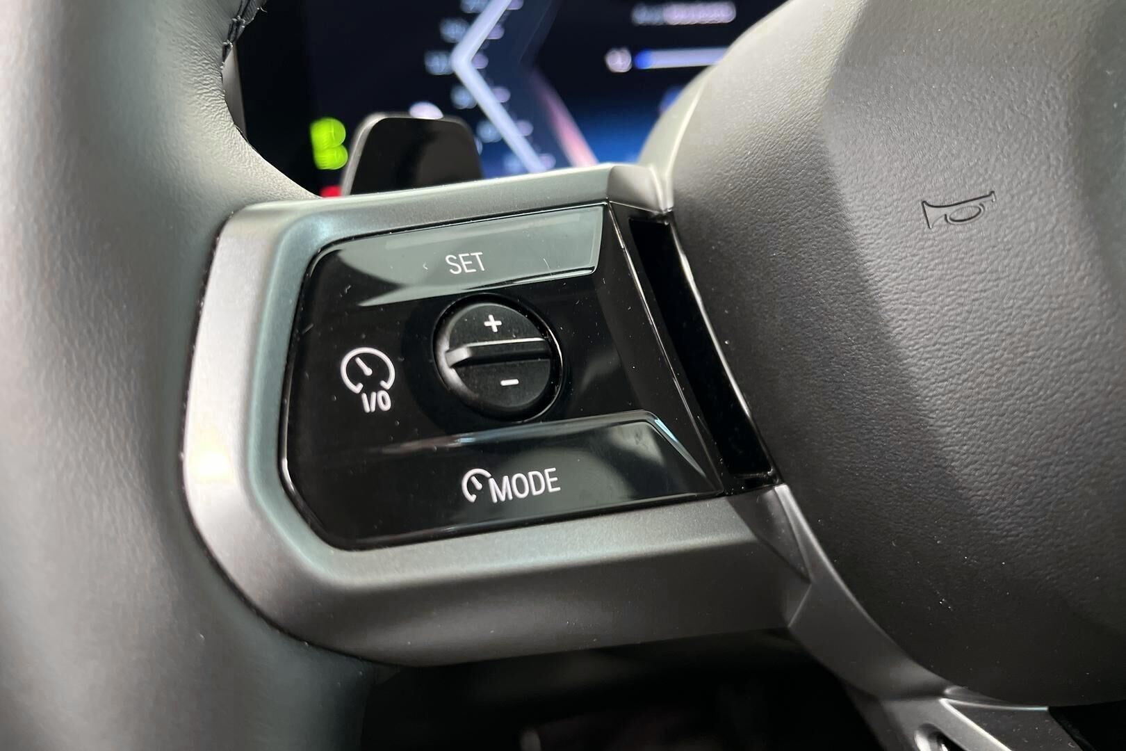 BMW i5 iso kuva 17