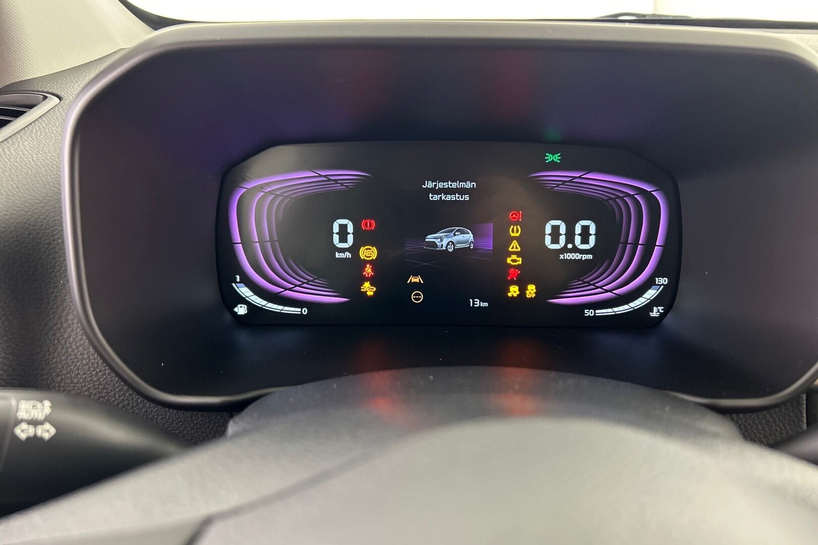 KIA Picanto iso kuva 9