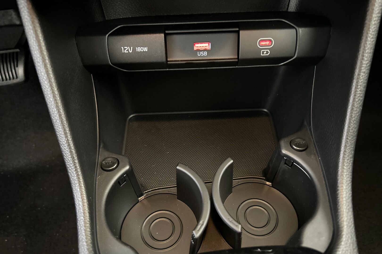 KIA Picanto iso kuva 25