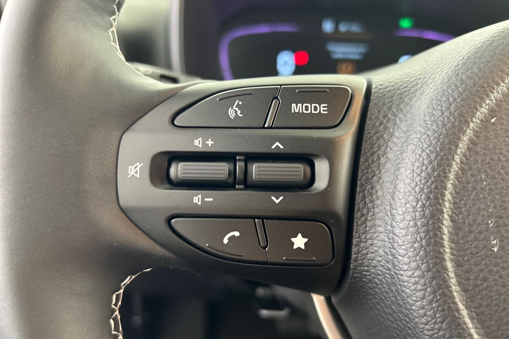 KIA Picanto iso kuva 16