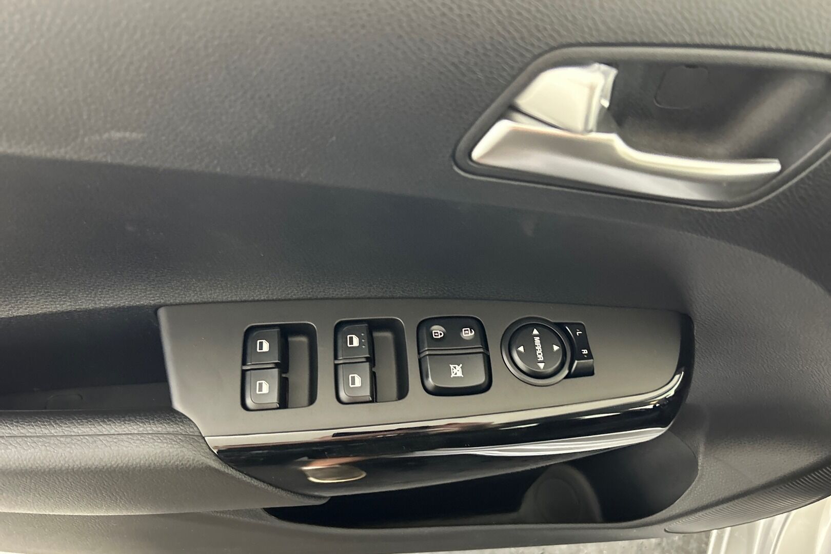 KIA Picanto iso kuva 27