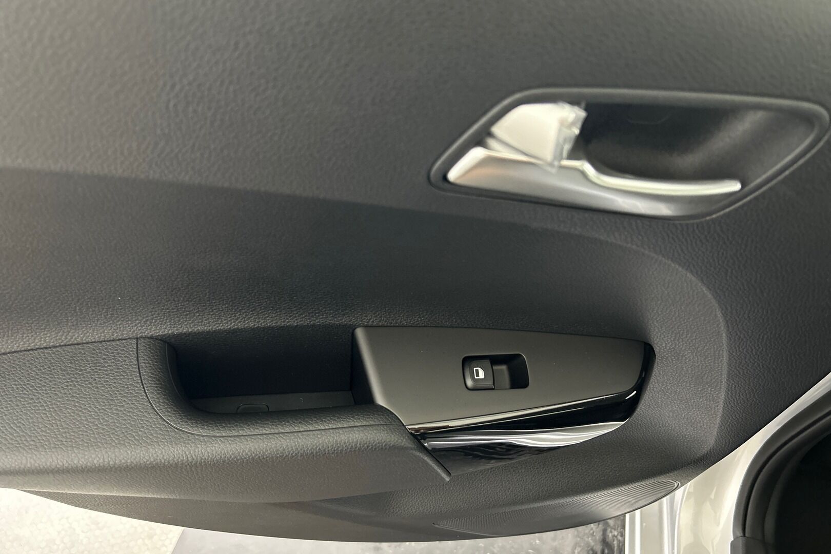 KIA Picanto iso kuva 28