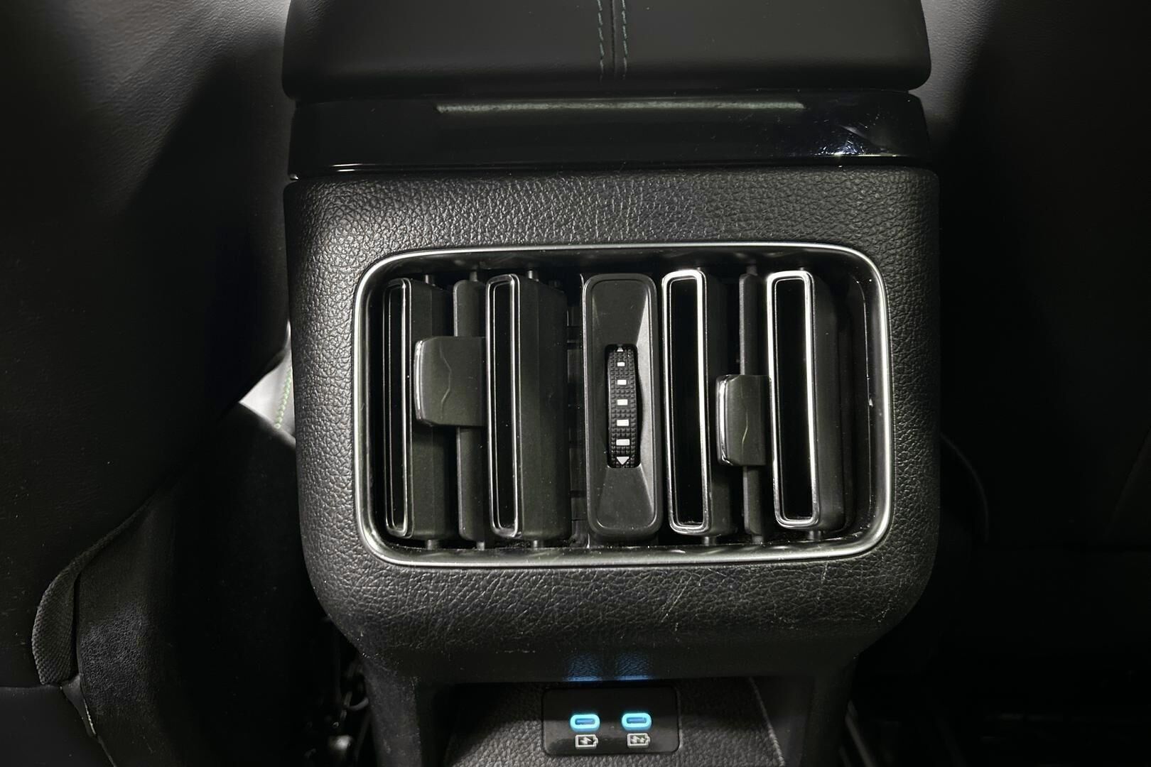 BYD Seal U DM-i iso kuva 22