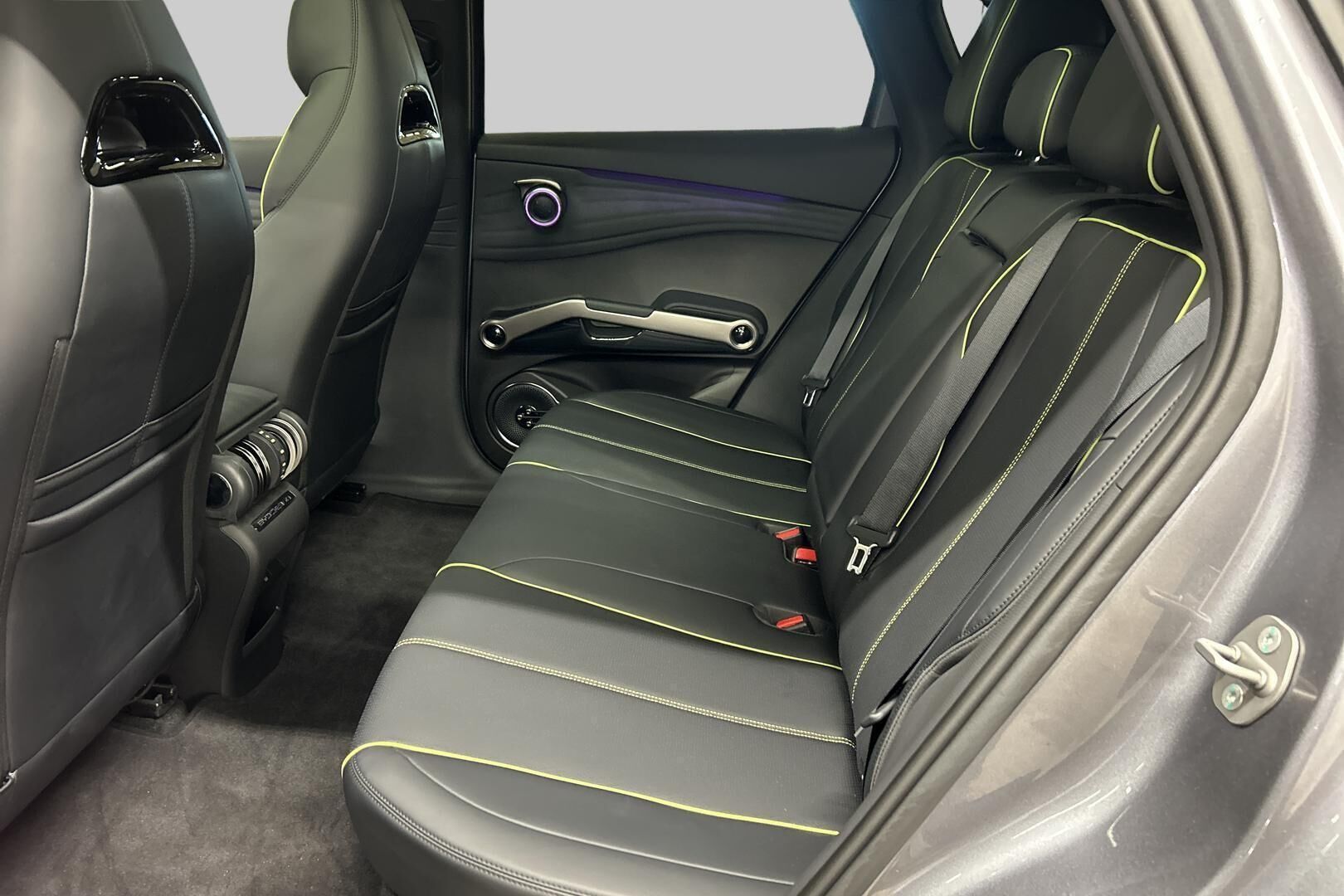 BYD Atto 3 iso kuva 9