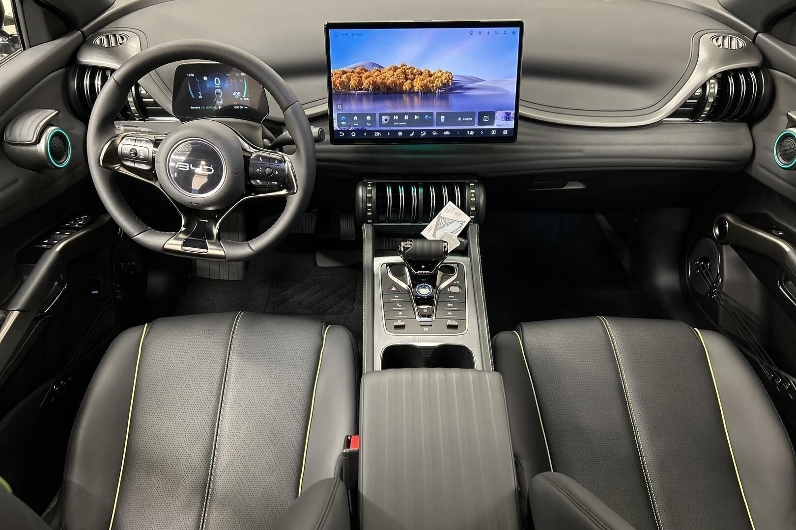 BYD Atto 3 iso kuva 10