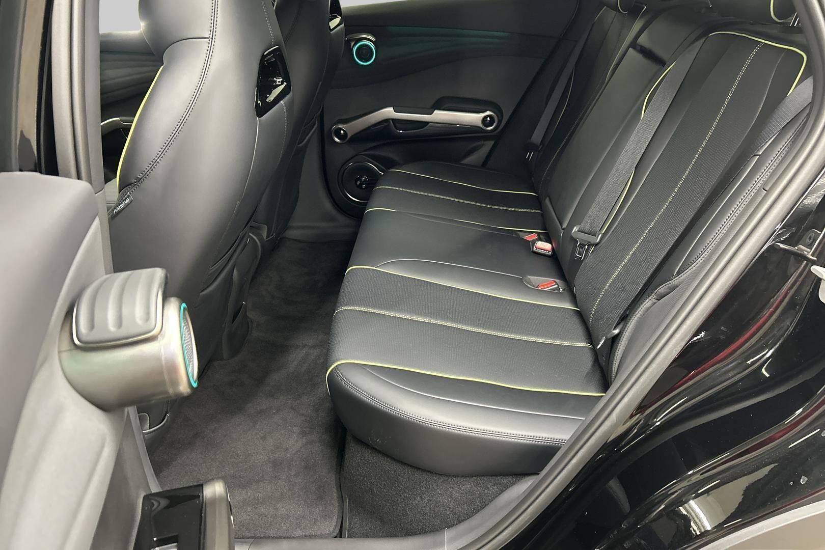 BYD Atto 3 iso kuva 9