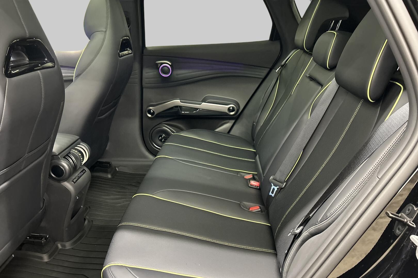 BYD Atto 3 iso kuva 9