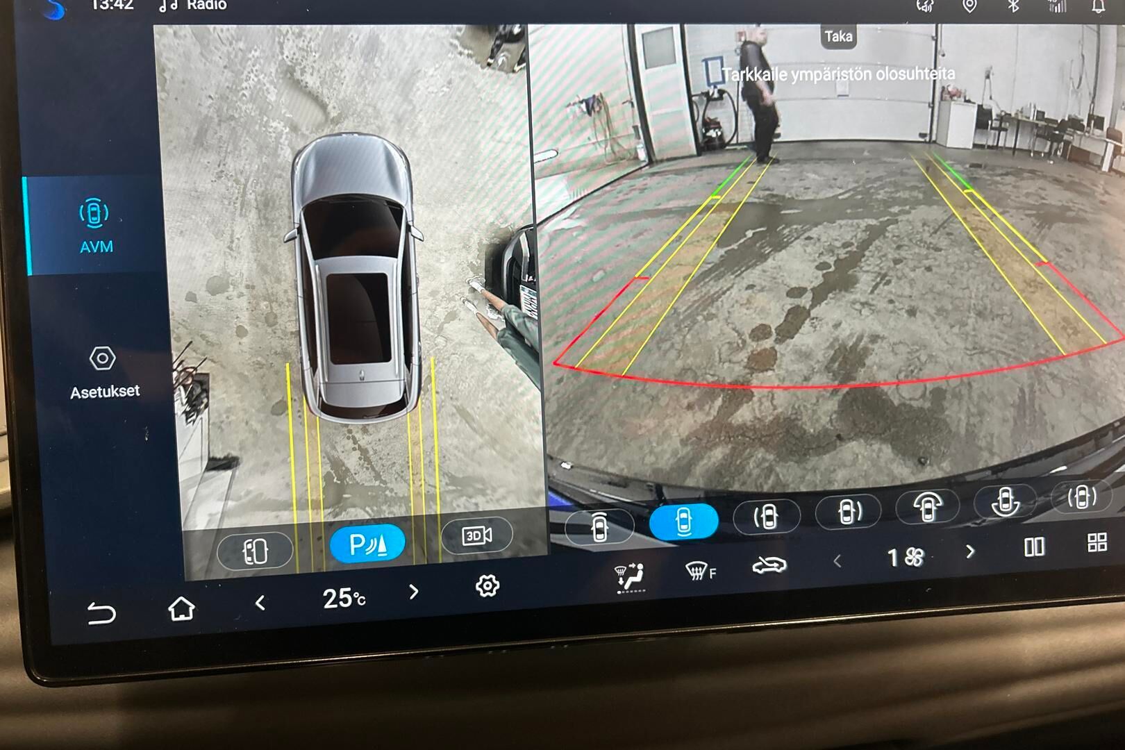 BYD Atto 3 iso kuva 13