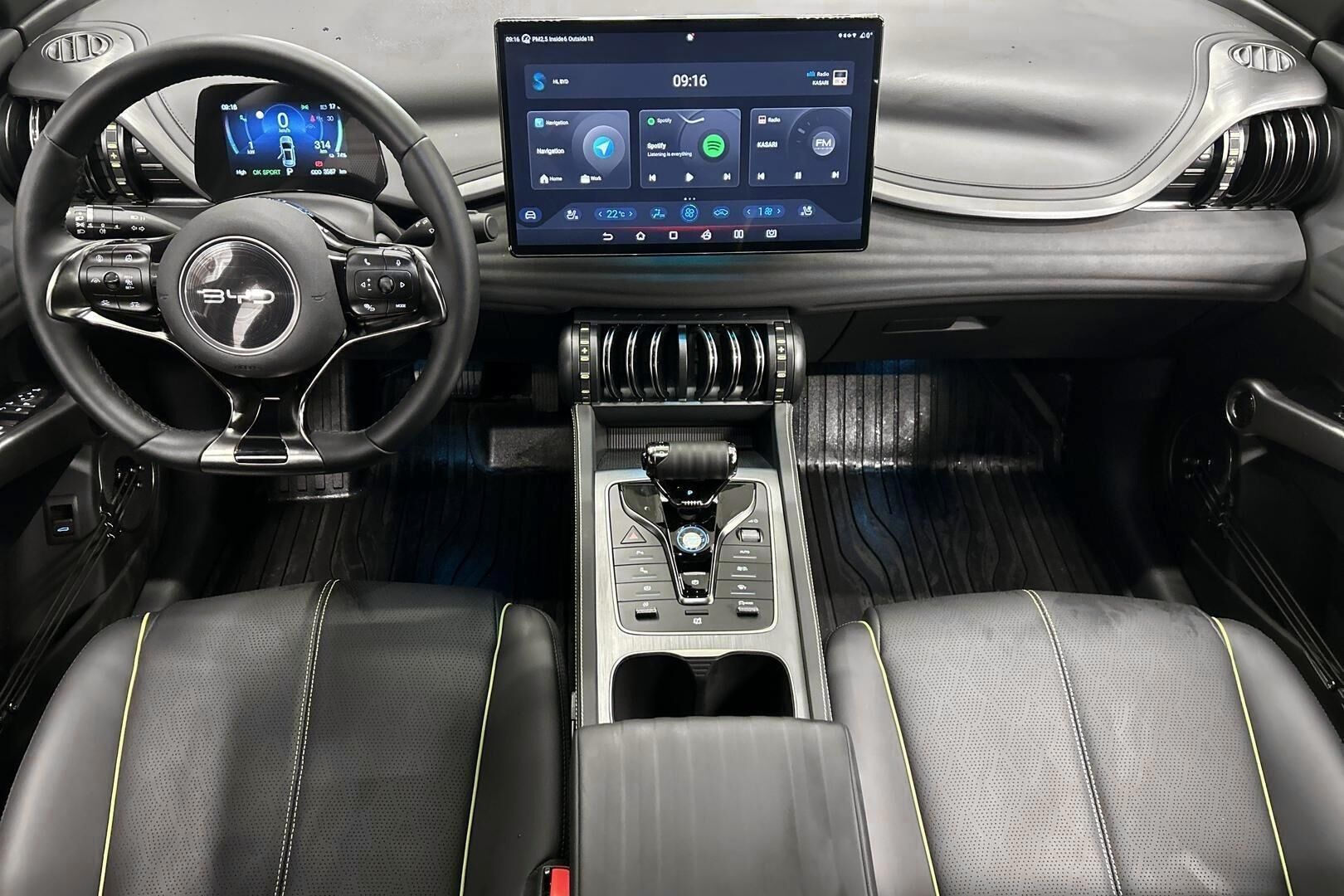 BYD Atto 3 iso kuva 7