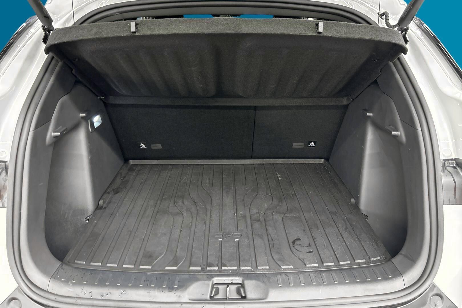 BYD Atto 3 iso kuva 8