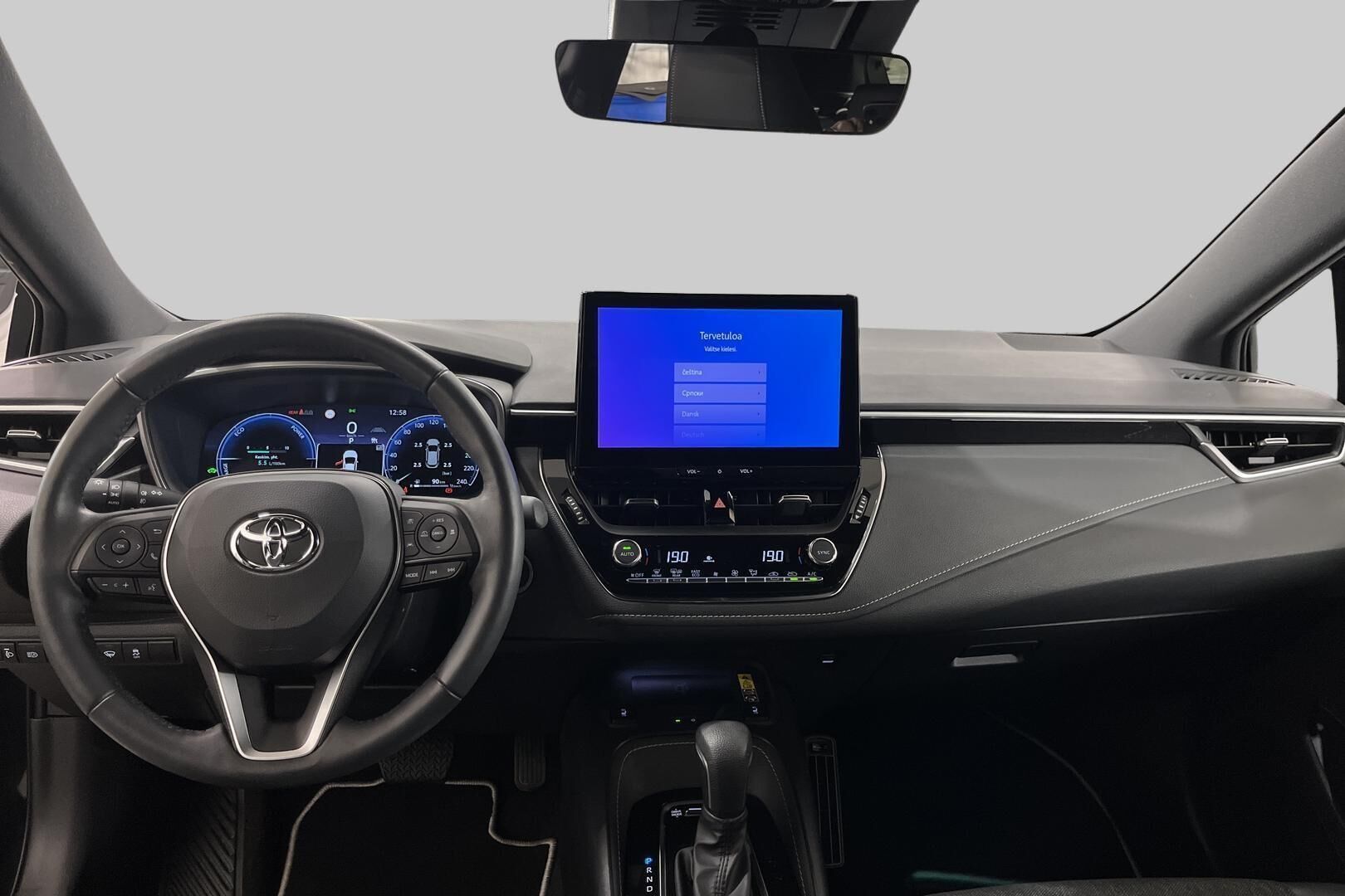 Toyota Corolla iso kuva 10