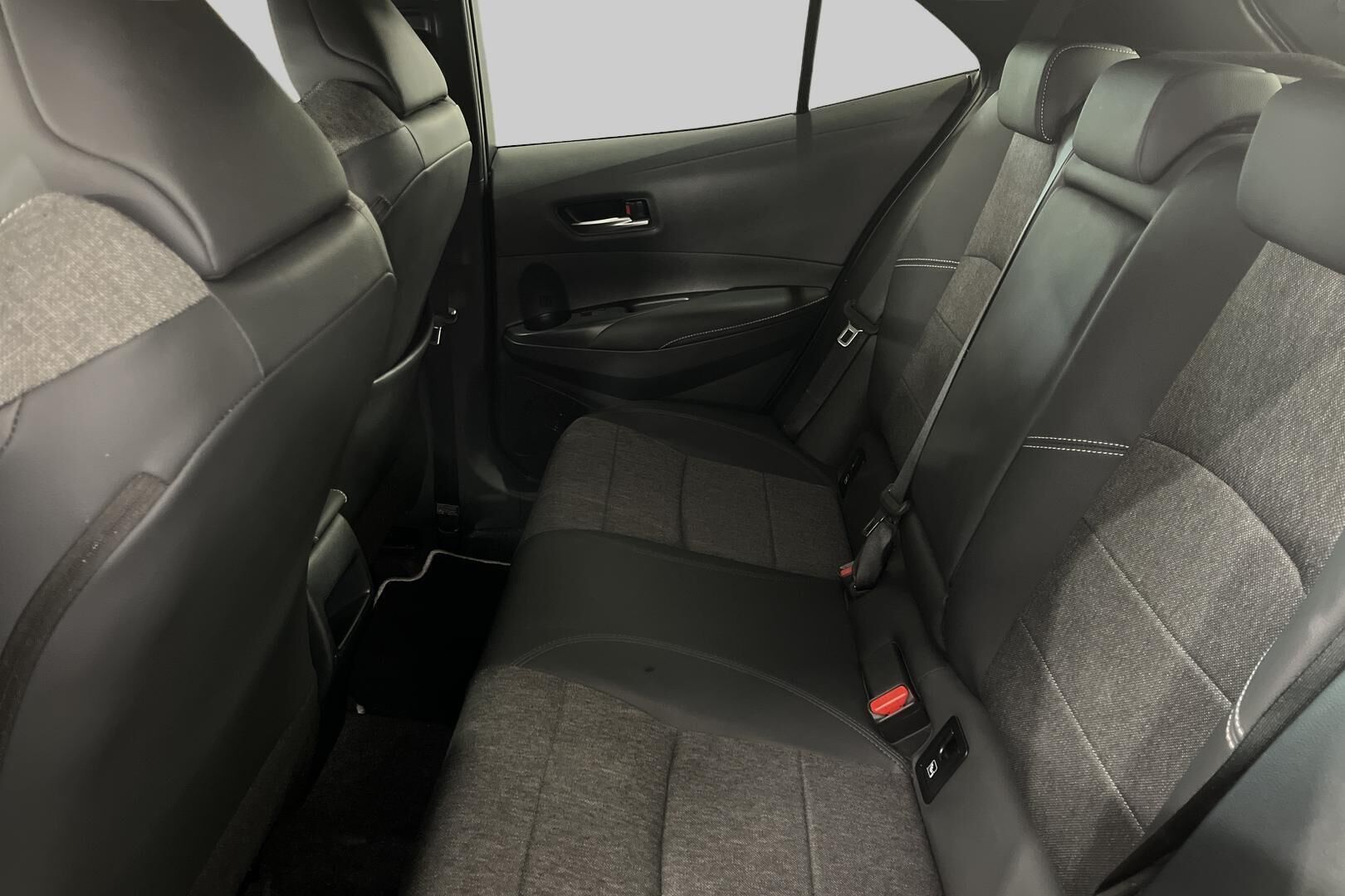 Toyota Corolla iso kuva 9