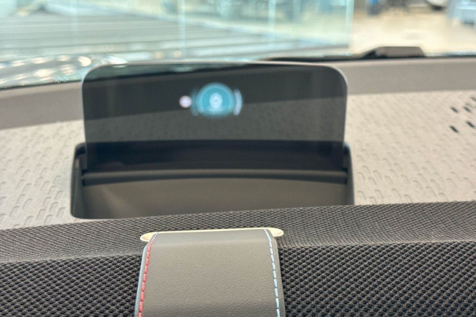 Mini Aceman iso kuva 15