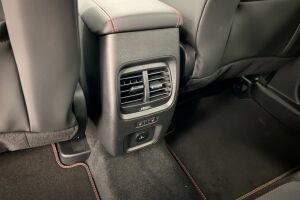 Ford Kuga esikatselu 17