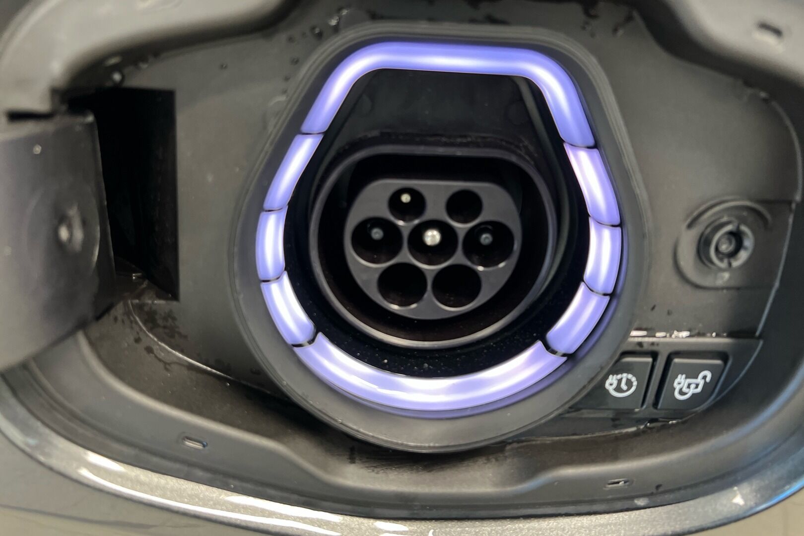 Ford Kuga iso kuva 23