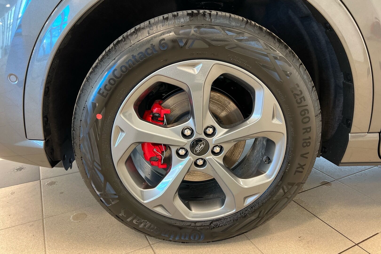 Ford Kuga iso kuva 4