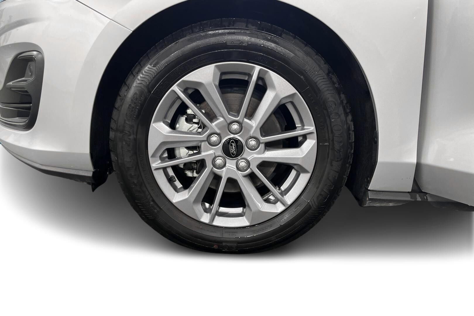 Ford Focus iso kuva 12
