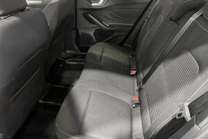 Ford Focus esikatselu 10
