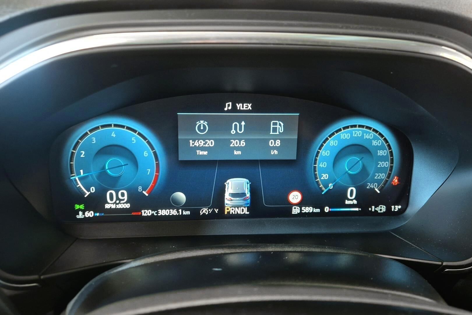 Ford Focus iso kuva 10