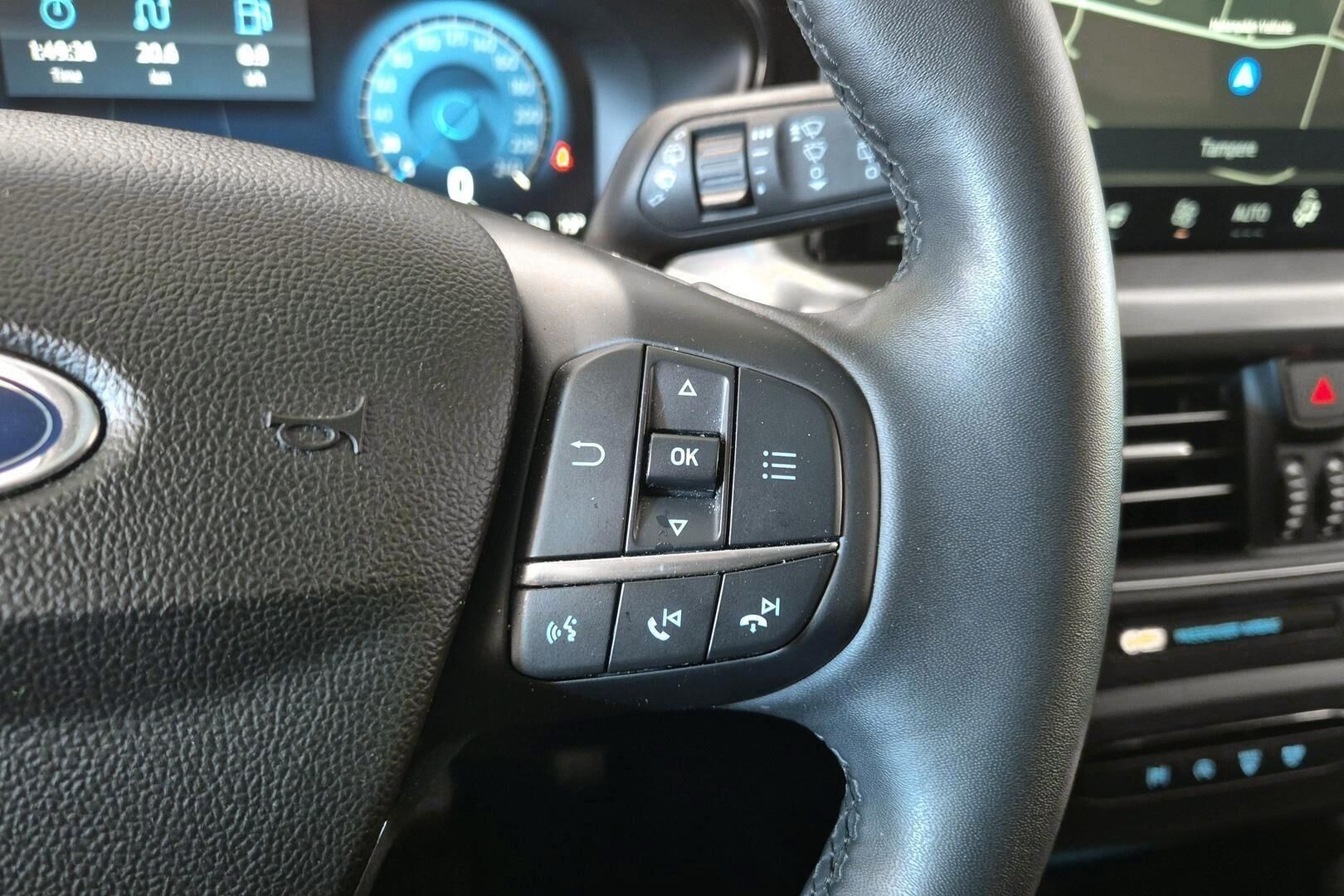 Ford Focus iso kuva 13