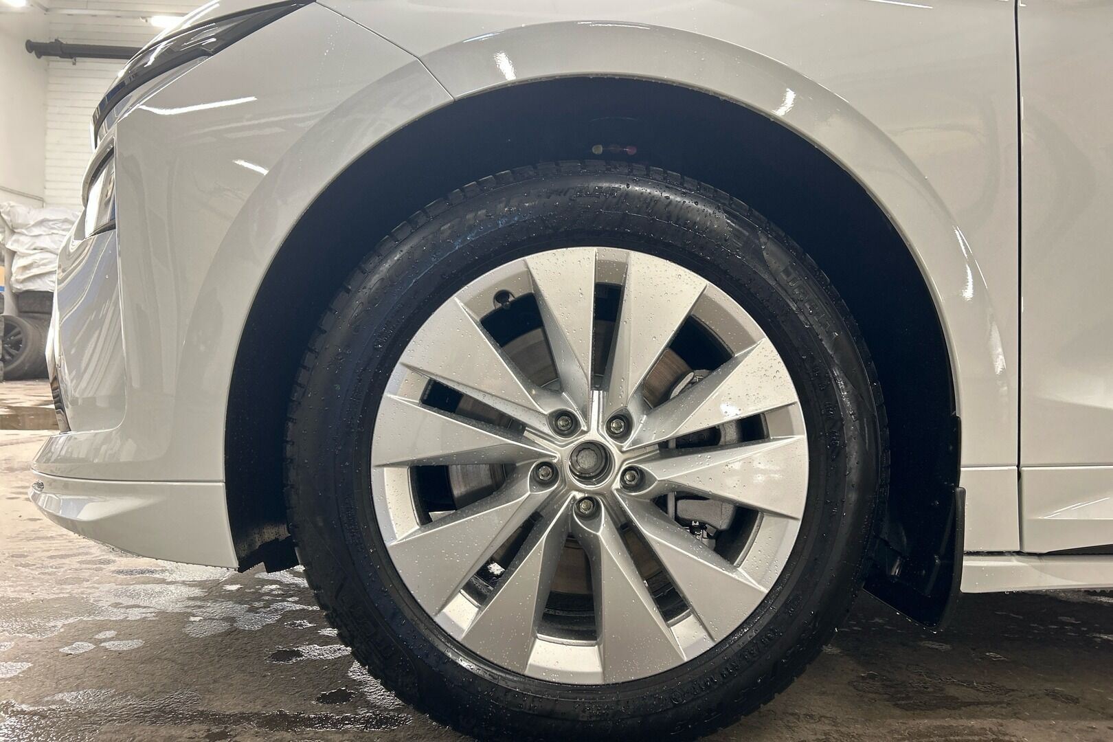 Skoda Enyaq iso kuva 10