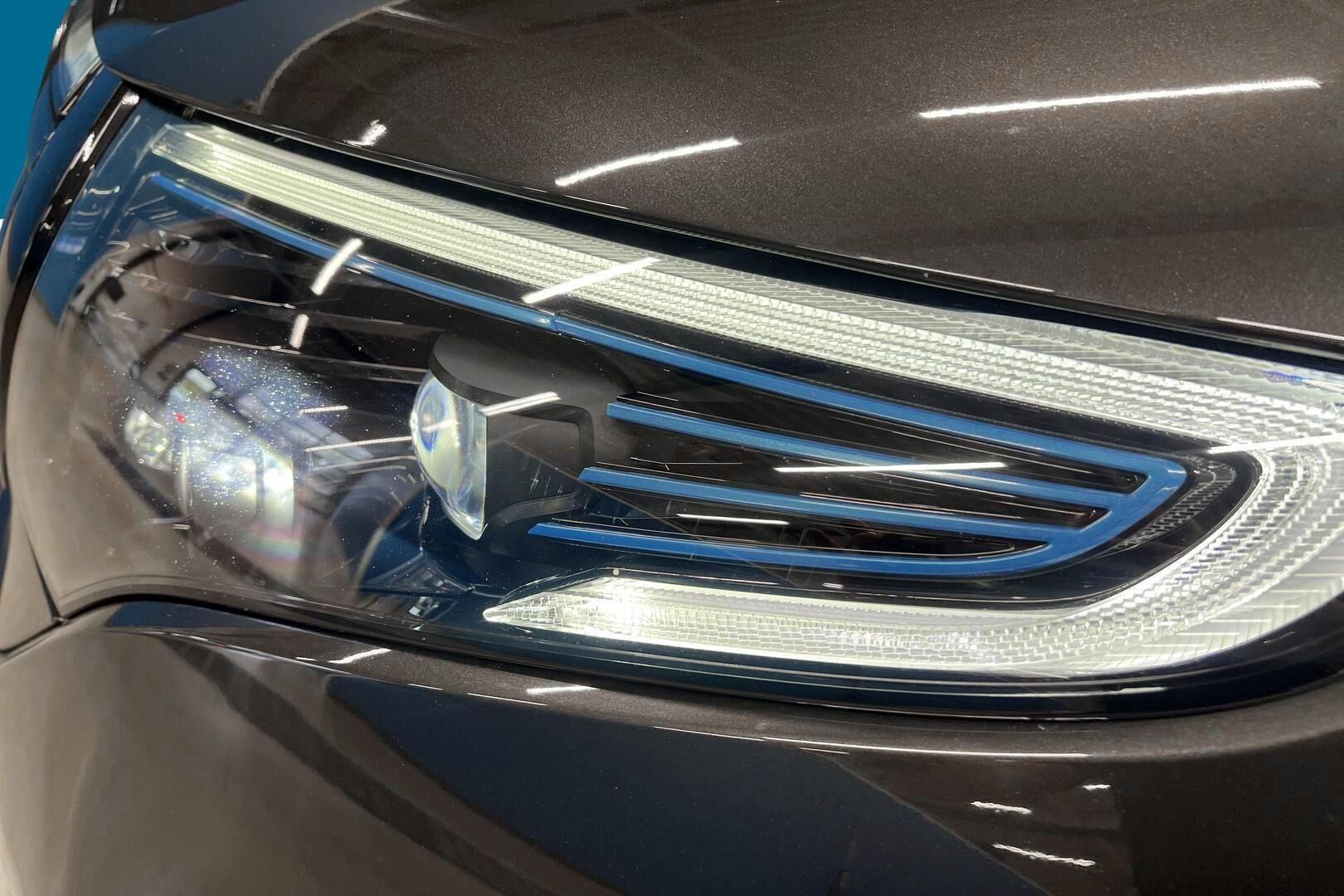 MERCEDES-BENZ EQC iso kuva 36