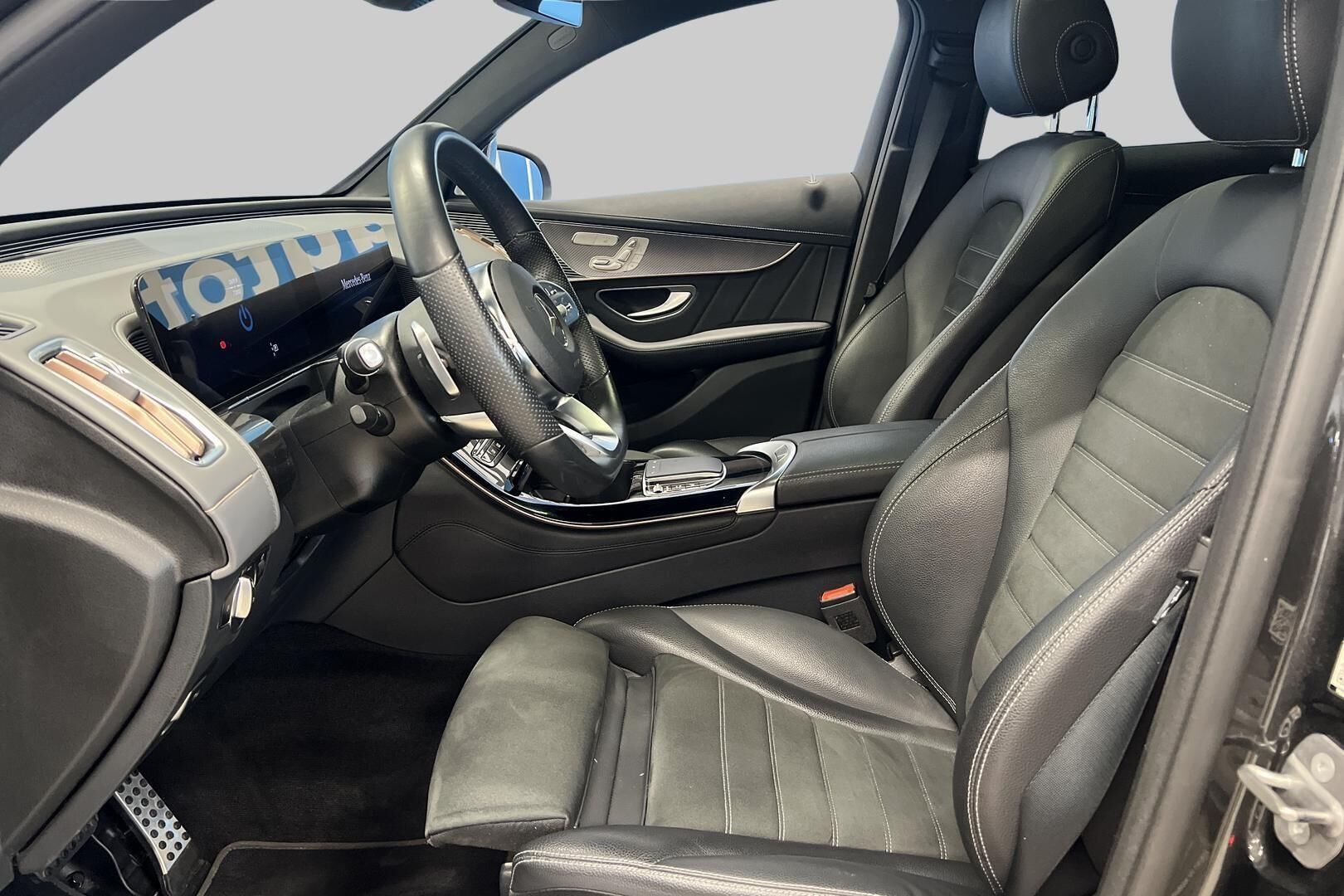 MERCEDES-BENZ EQC iso kuva 8