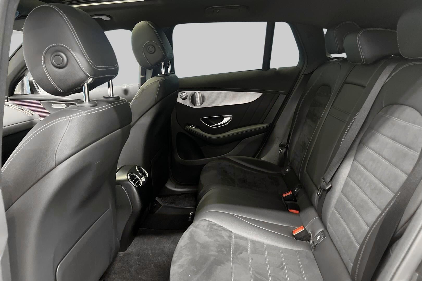 MERCEDES-BENZ EQC iso kuva 9